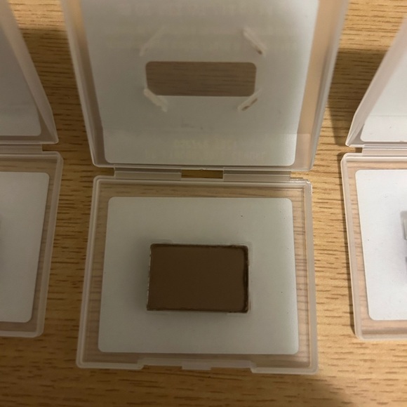 Mary Kay Mineral Eye Color - Driftwood - Picture 5 of 7